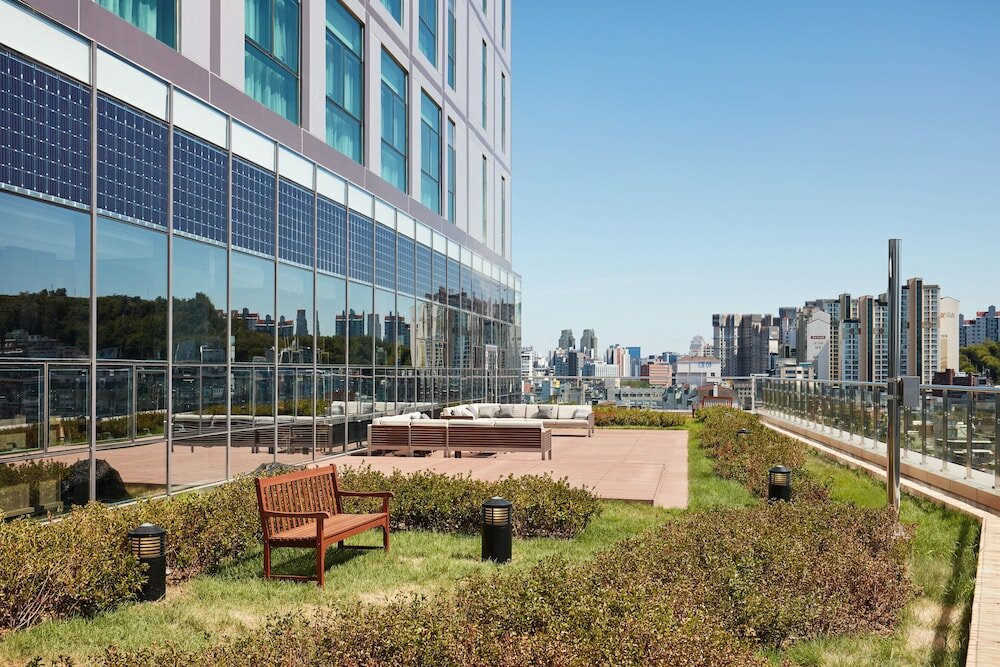 Фото Holiday Inn Express Seoul Hongdae