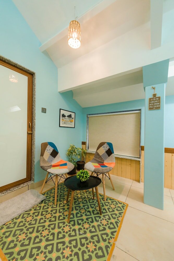 Фото Travellers Inn Mumbai