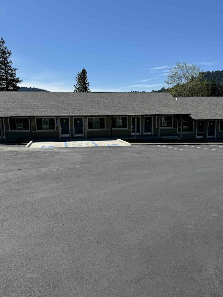 Фото Motel Garberville