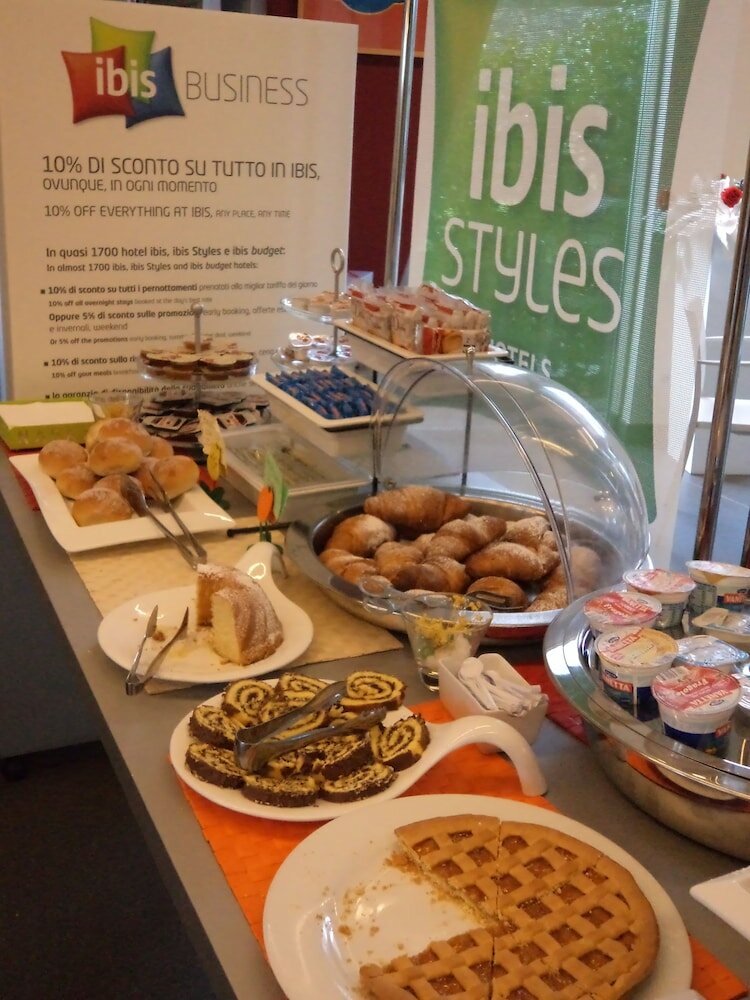Фото Ibis Styles Catania Acireale
