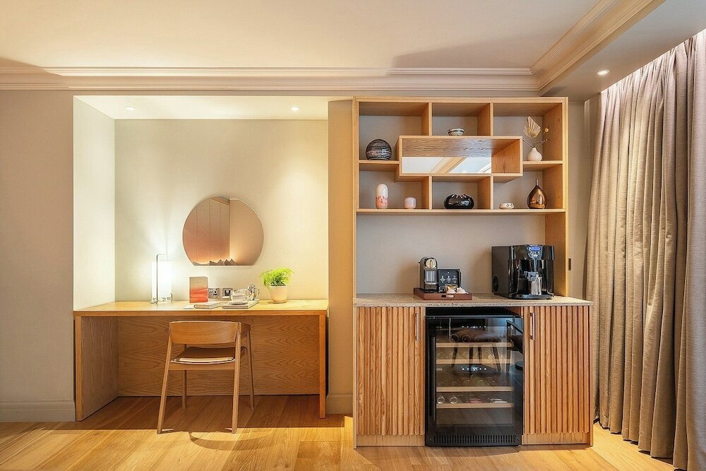 Фото The Prince Akatoki London