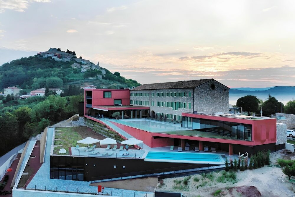 Фото Winery & Design hotel Roxanich