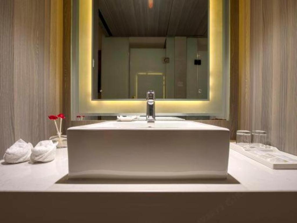 Фото Metropolo Qingdao Chengyang Municiple Government