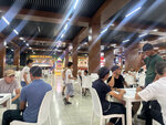 Karshi Mall (Karshi, Qarliqxona mahalla fuqarolar yigʻini, Islom Karimov koʻchasi, 4/189), centro comercial