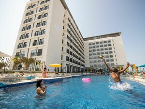 Гостиница Rove La Mer Beach