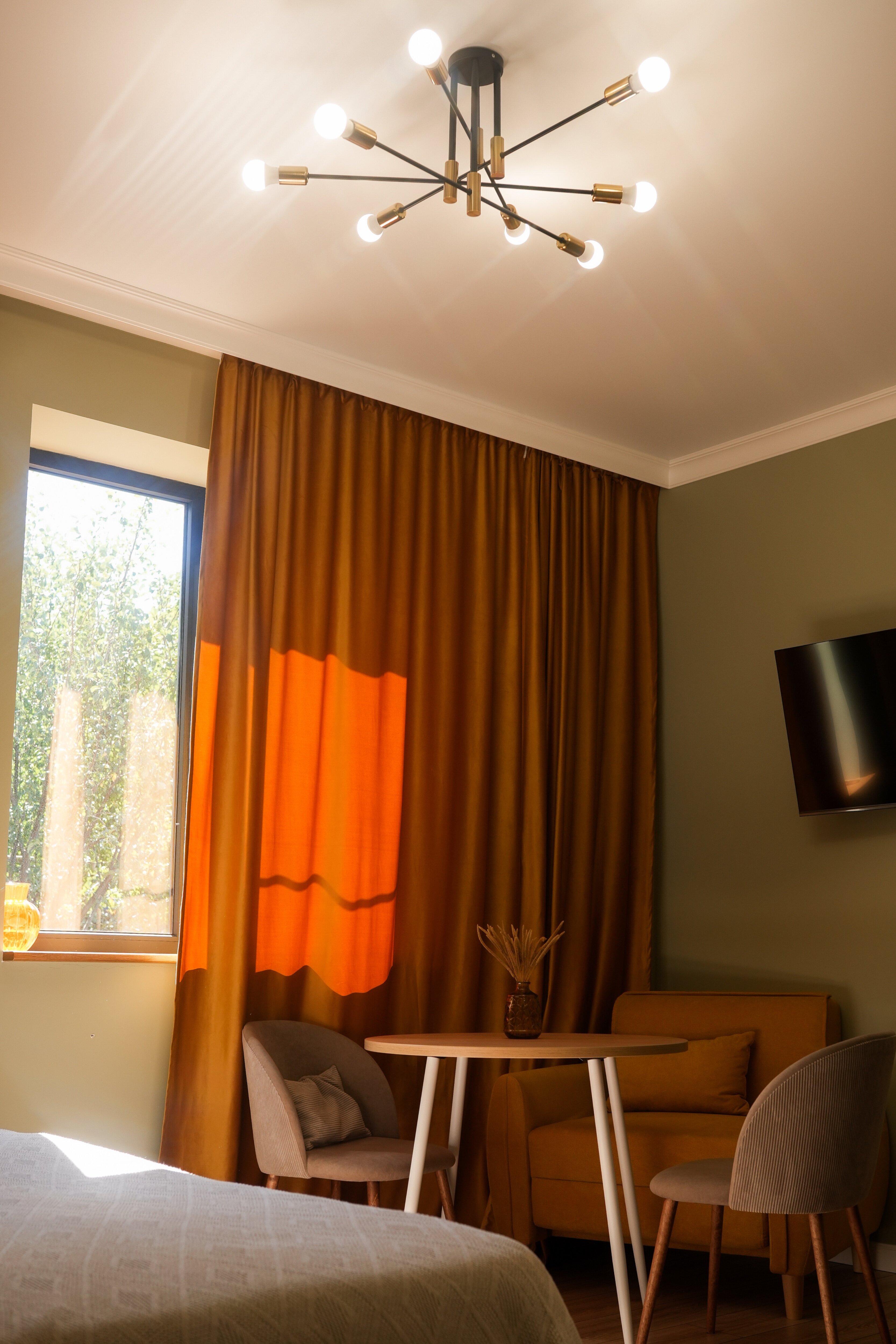 Фото У подножия