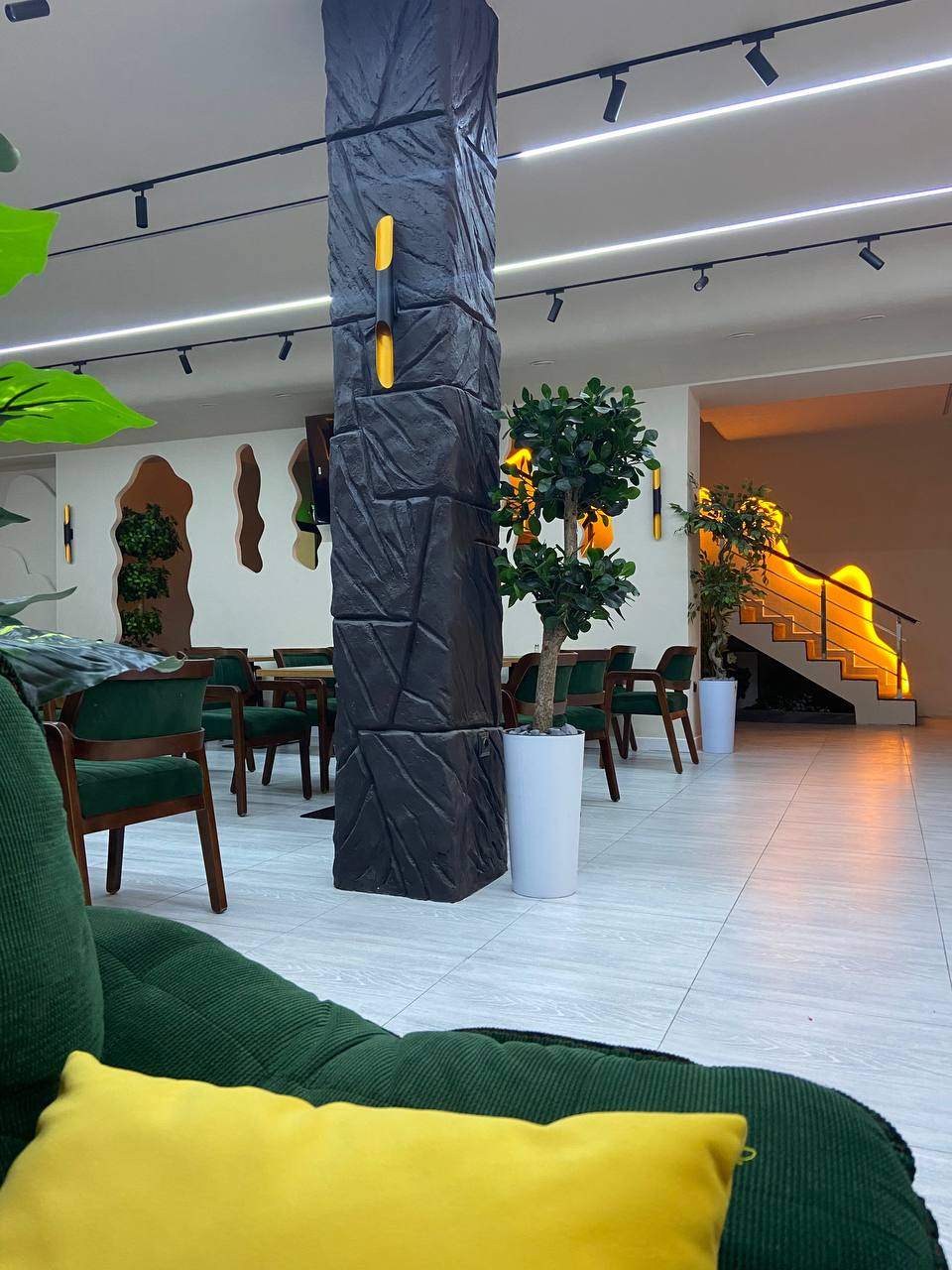 Фото Globus Hotel