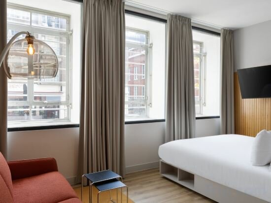 Фото Motto by Hilton Rotterdam Blaak