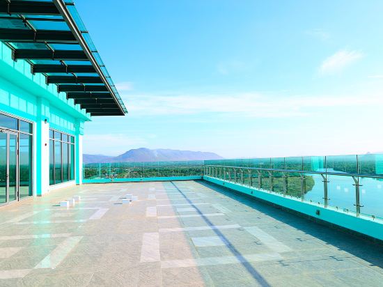 Фото Castle Bayview Resort & SPA