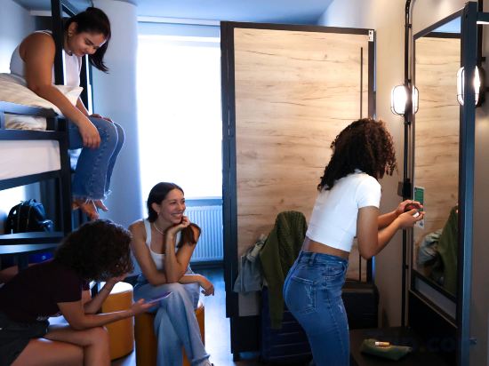 Фото A&o Köln Neumarkt