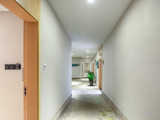 Фото GreenTree Inn Zhenjiang Danyang Development Zone Municipal Government Business Hotel