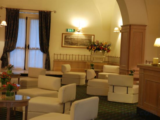 Фото Hotel de La Ville