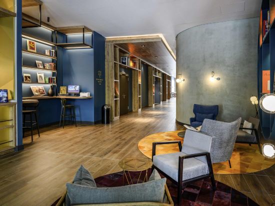 Фото Novotel Regensburg Zentrum