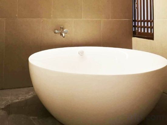 Фото J. Park Hotel