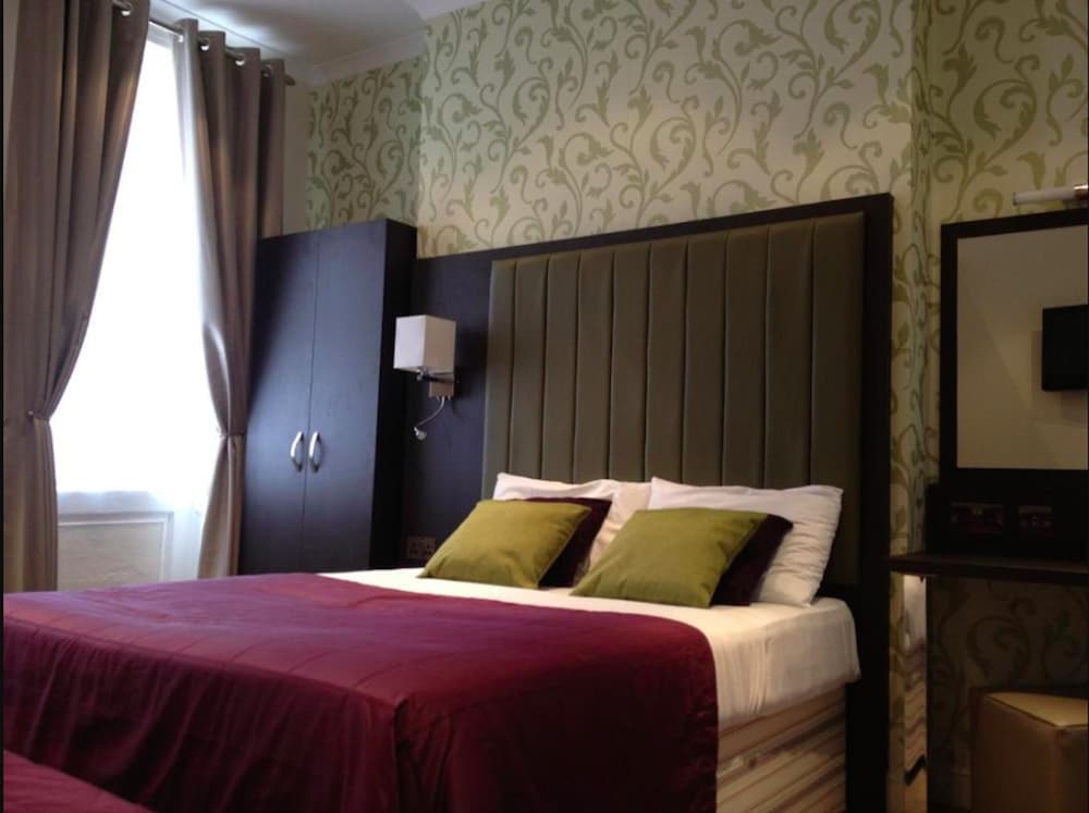 Фото Goodwood Hotel