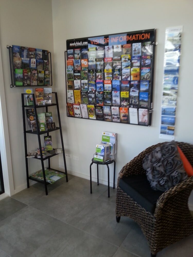 Фото Acacia Lakeview Motel