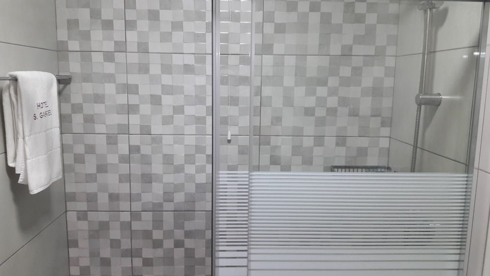 Фото Pensao Residencial Santa Luzia