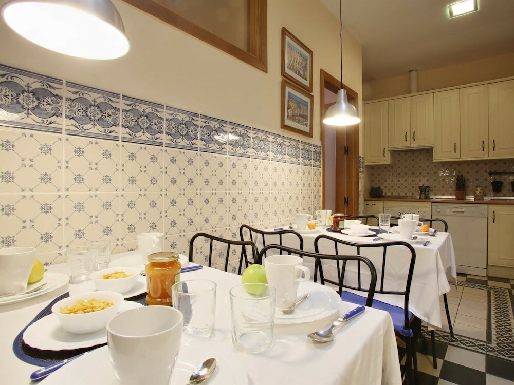 Фото Malaga Lodge