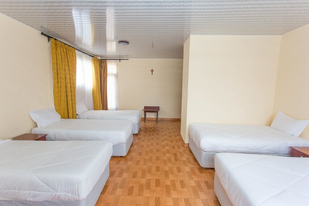 Фото Cenetra Hotel