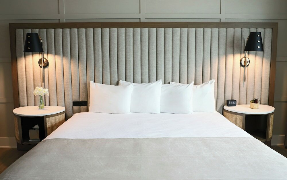 Фото Riverside Hotel