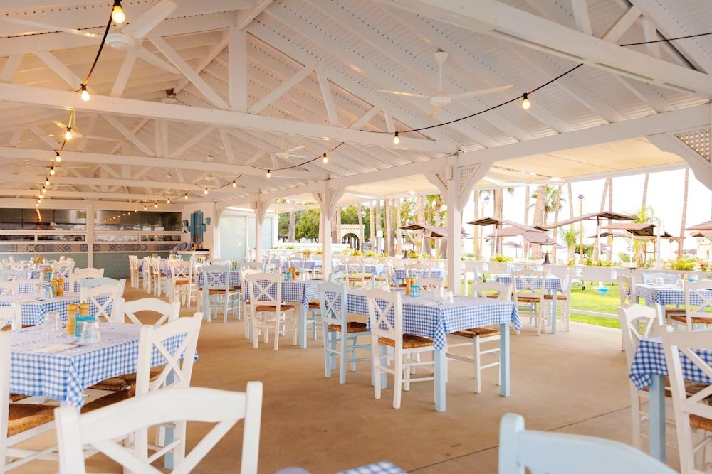 Фото Cavo Maris Beach Hotel