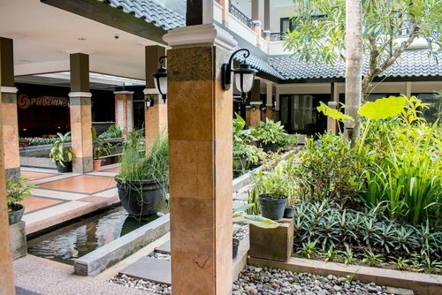 Гостиница Luminor Hotel Jember в Джембере