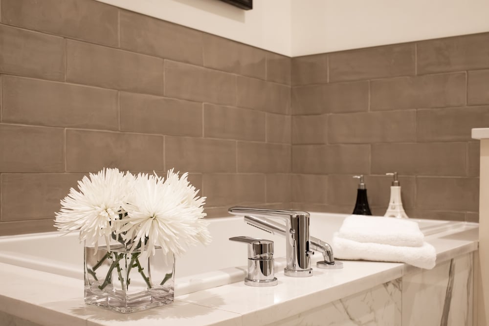 Фото Retro Suites Hotel