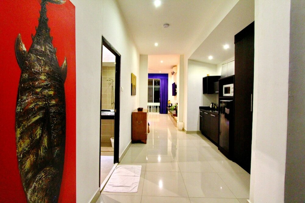 Фото East Suites