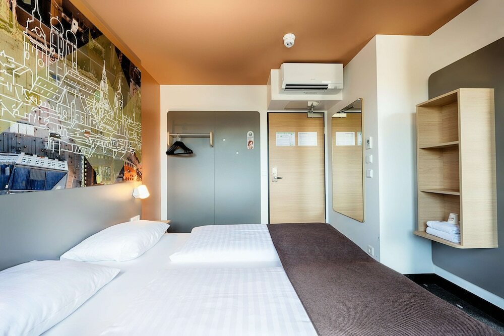 Фото B&b Hotel München-Hbf