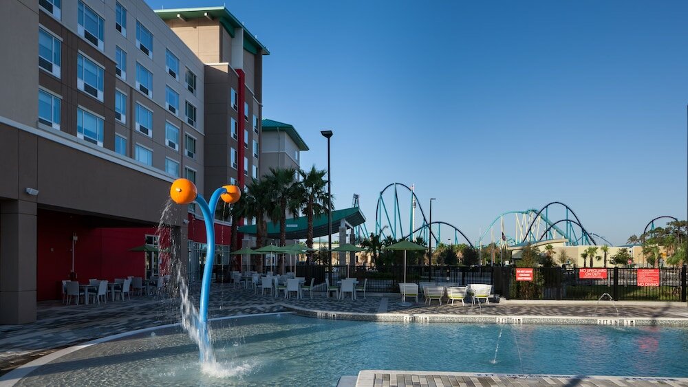 Фото Holiday Inn Express & Suites Orlando at SeaWorld, an Ihg Hotel