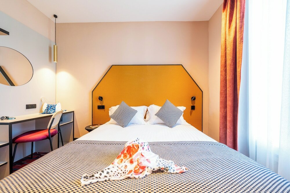 Фото CASA MOHO Juan Les Pins