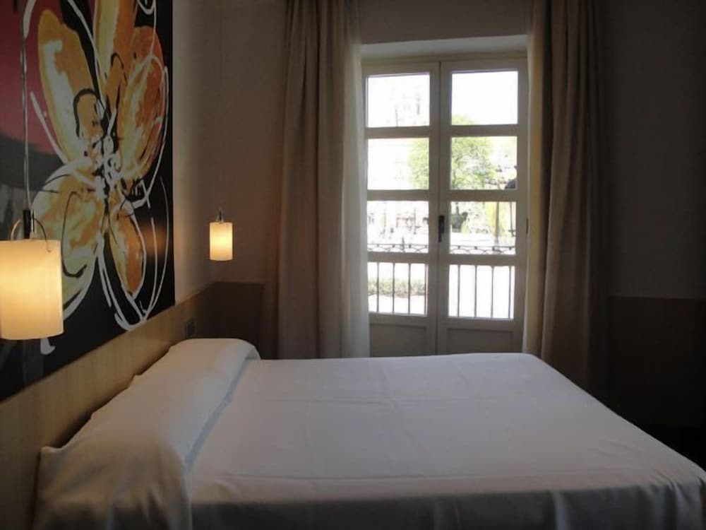 Фото Hotel VIA Gotica