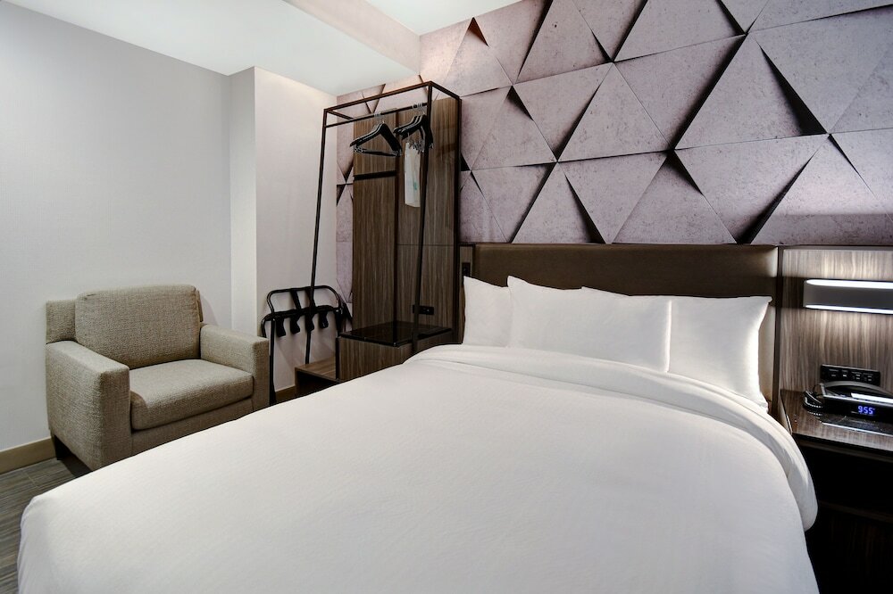 Фото SpringHill Suites by Marriott New York Midtown Manhattan/Park Ave