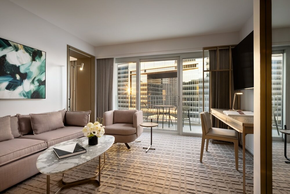 Фото Fairmont Century Plaza Gold Experience