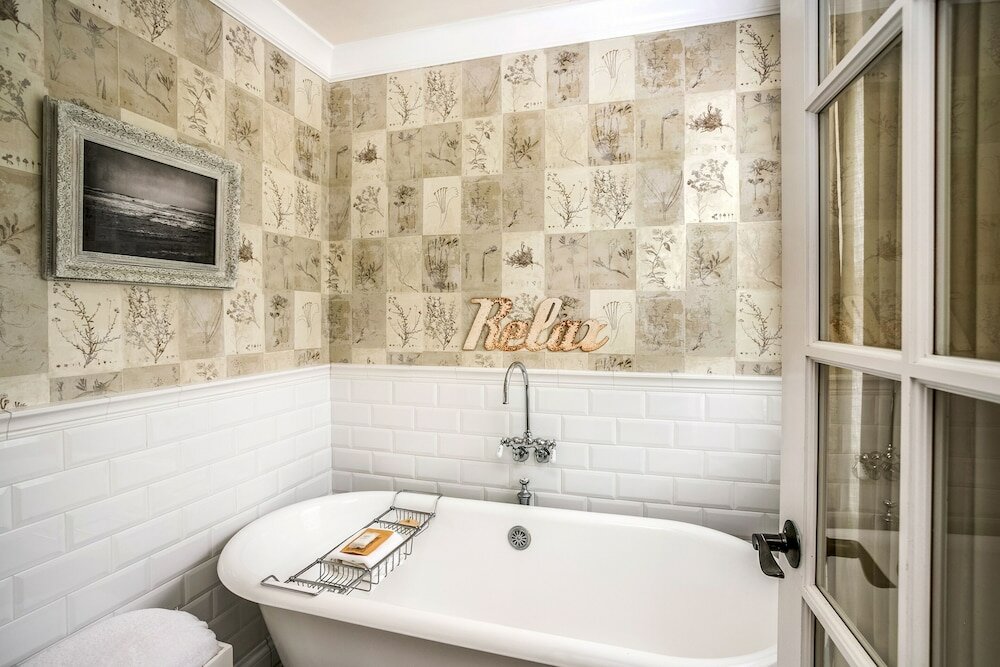 Фото Cannon Beach Hotel Collection