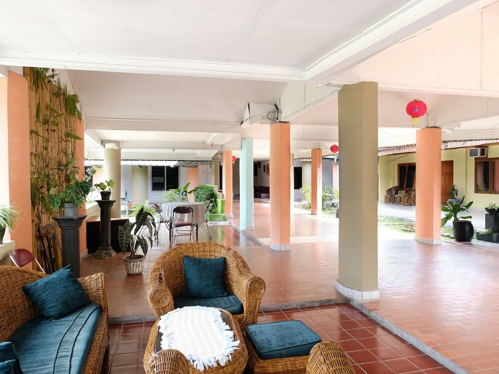 Фото отеля 2