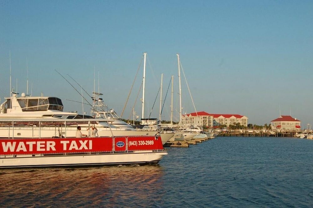 Фото Harborside at Charleston Harbor Resort and Marina