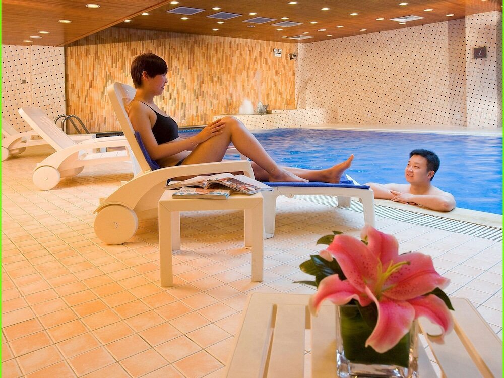 Фото Novotel Beijing Peace