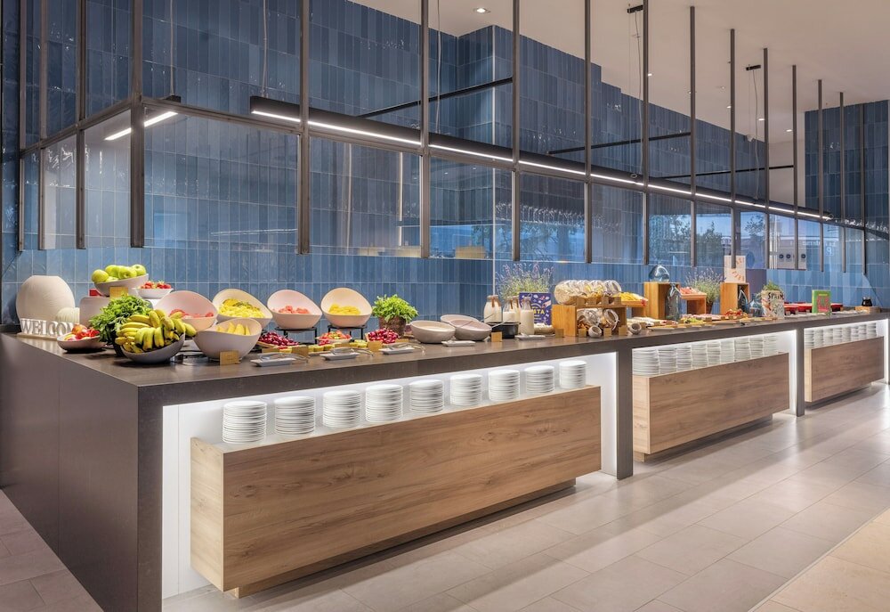 Фото Hotel Valencia Oceanic Affiliated by Meliá