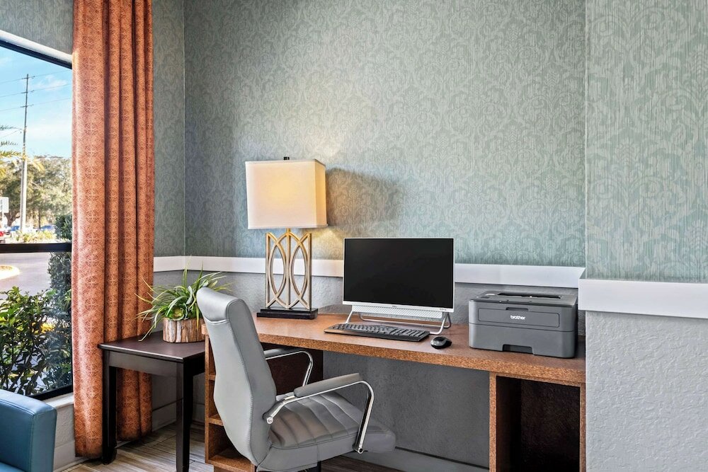 Фото Quality Inn near Blue Spring