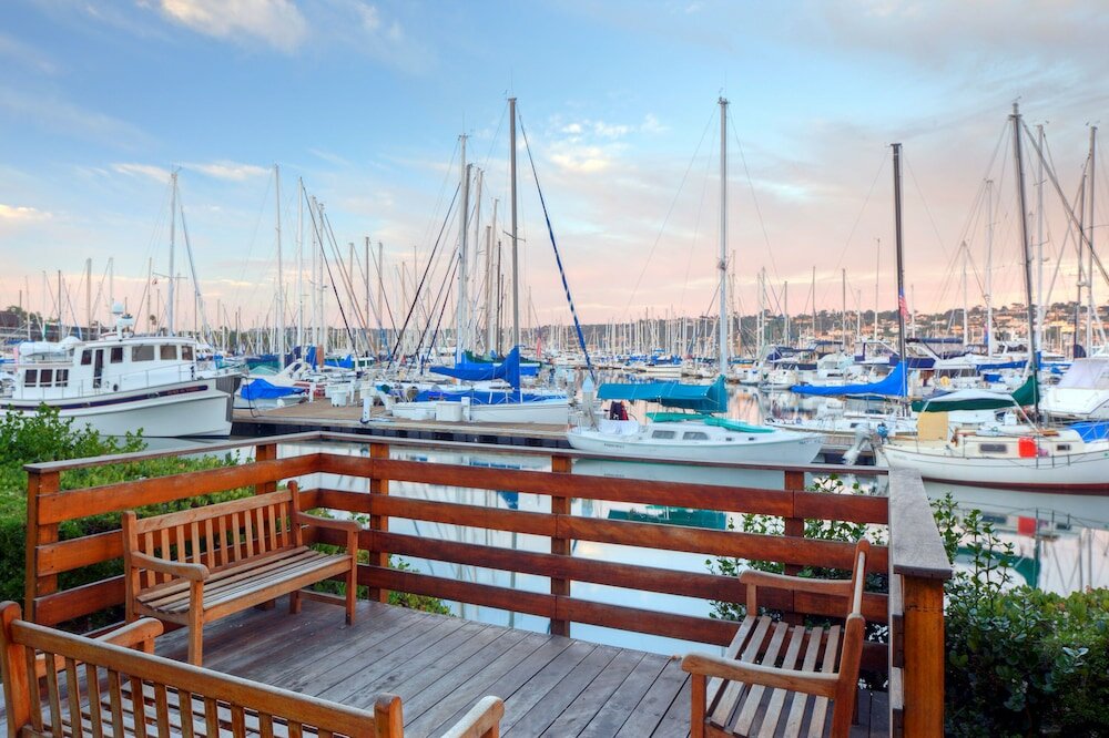 Фото Humphreys Half Moon Inn