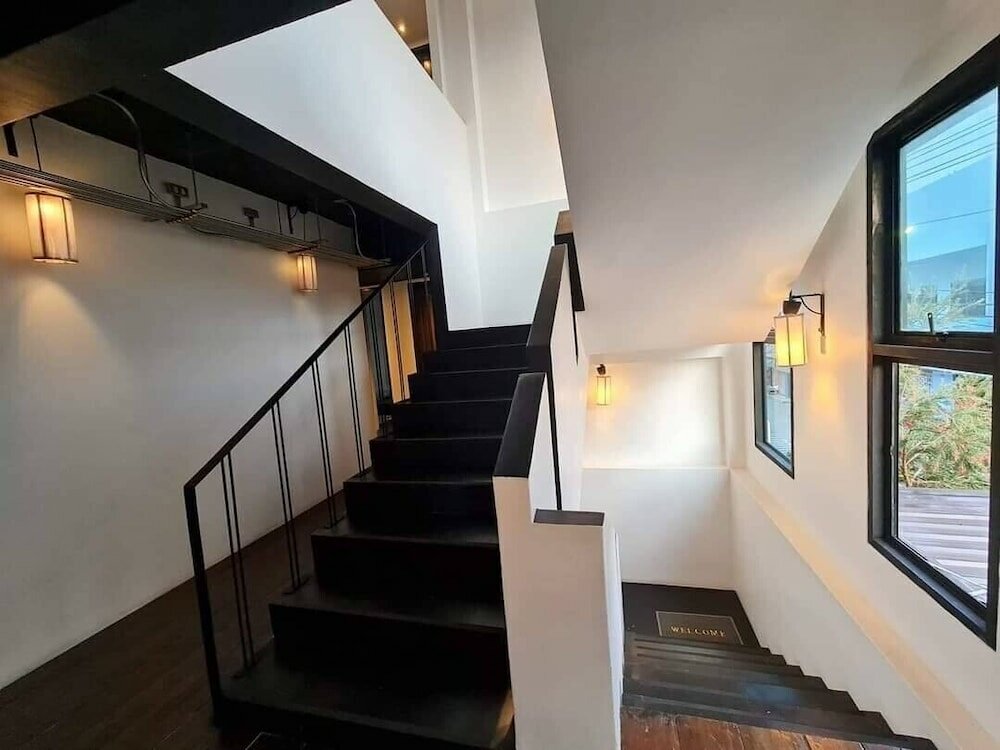 Фото Trat 101 Waterfront Hotel