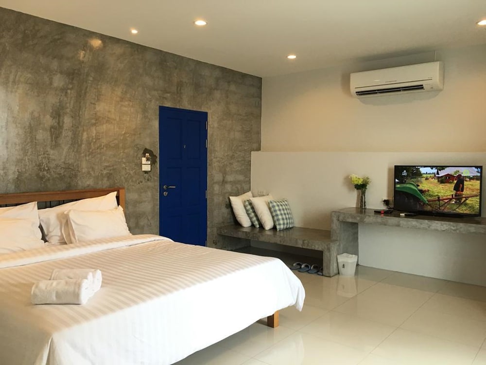 Фото Little Pp Hometel