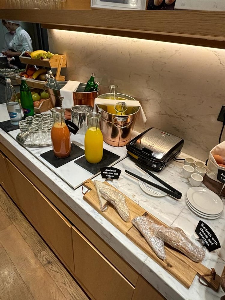 Фото Small Luxury Hotels of the World