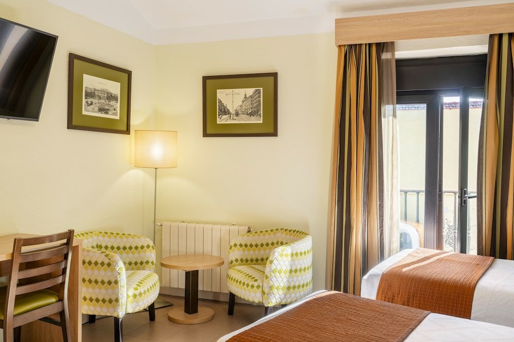 Фото Hostal Ballesta