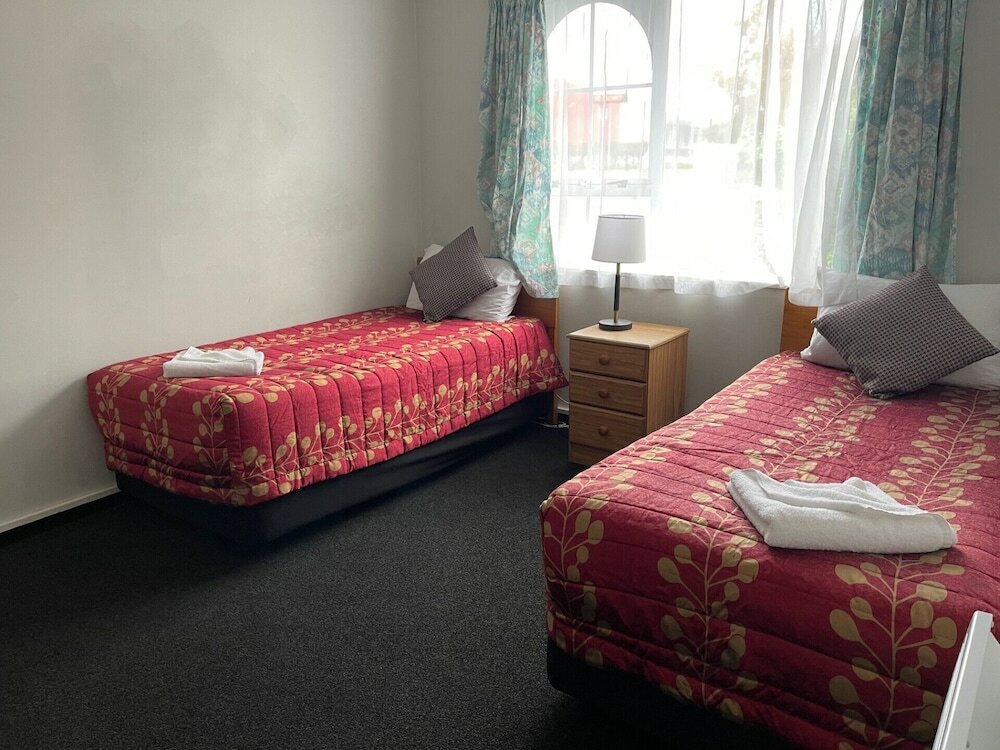 Фото Earnslaw Motel