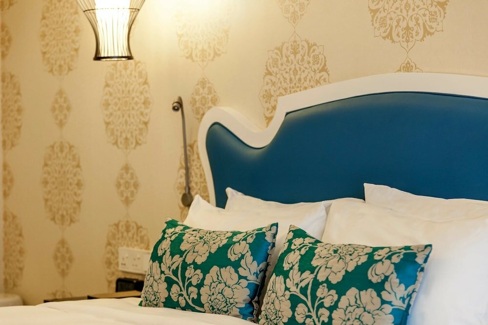 Фото Village Hotel Katong