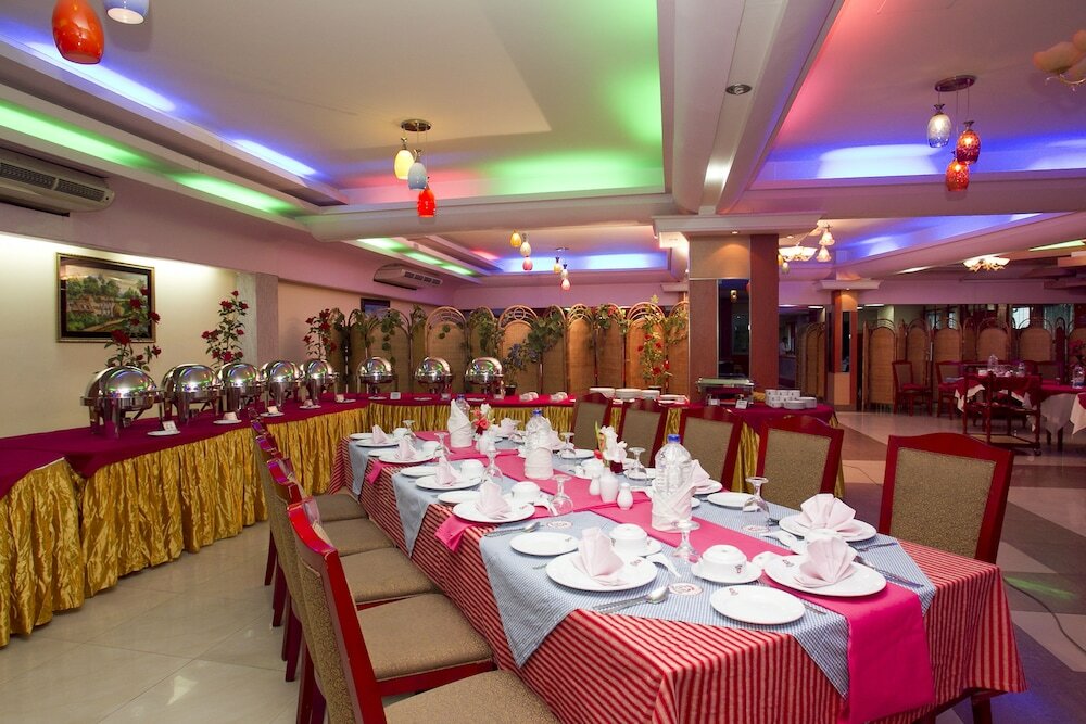 Фото Hotel Metro International