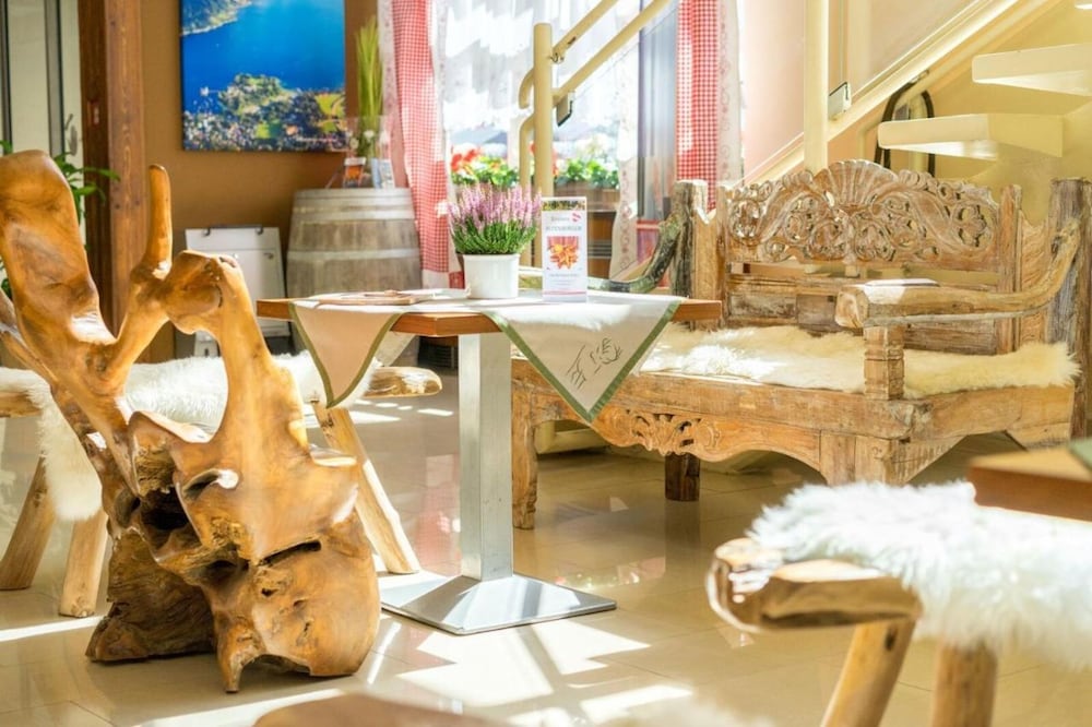 Фото Hotel Enziana Wien