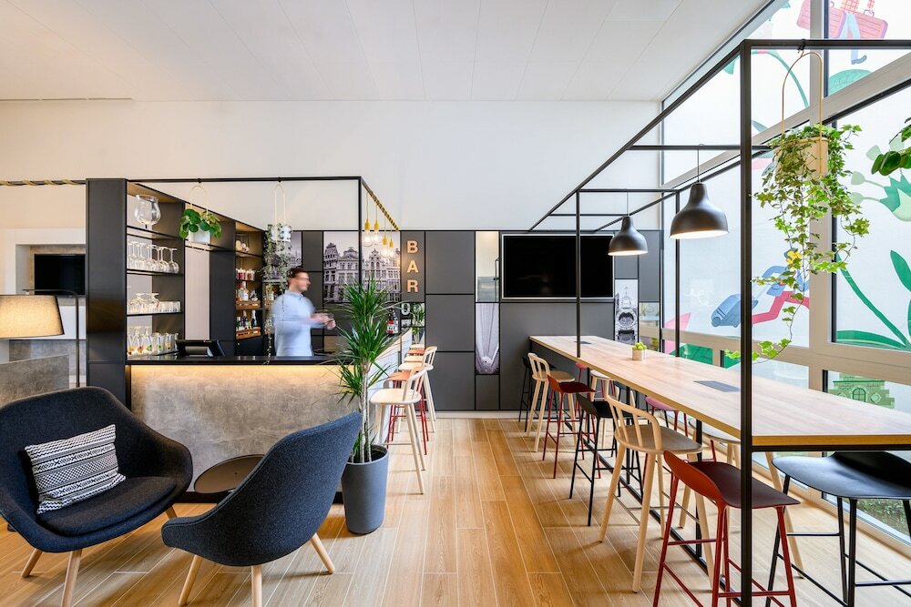 Фото B&b Hotel Brussels Centre Gare du Midi